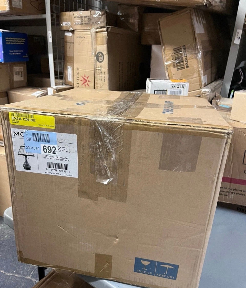 Quoizel Two Light Table Lamp Highland in Brzd Bse