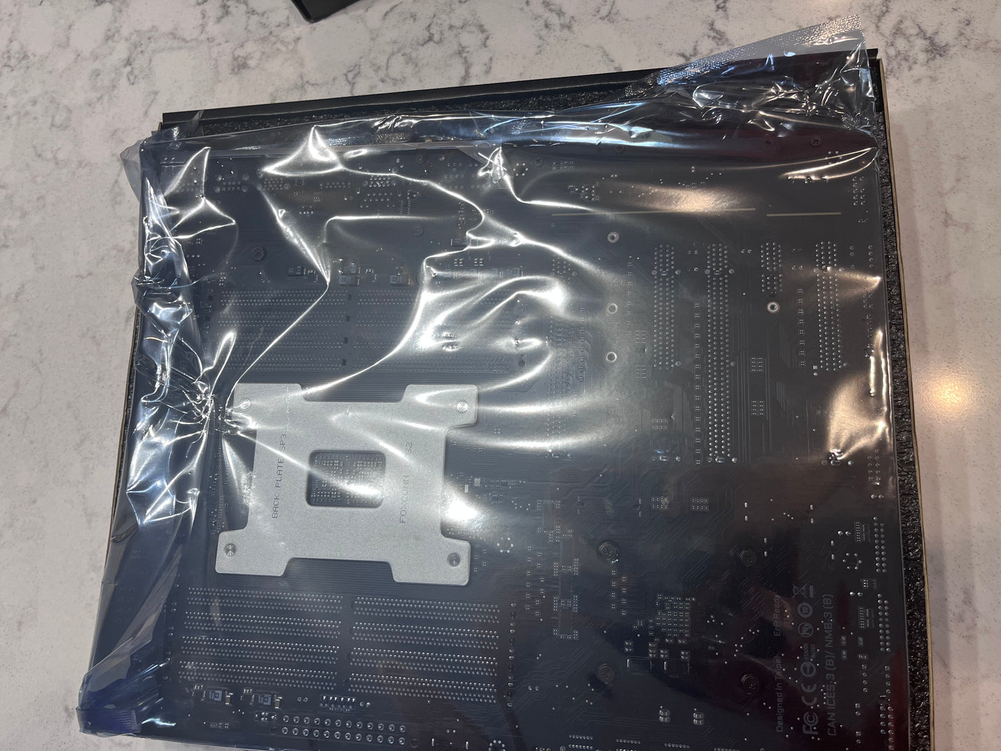 GIGABYTE TRX40 AORUS PRO WIFI (sTRX/AMD/TRX40/Fins-Array