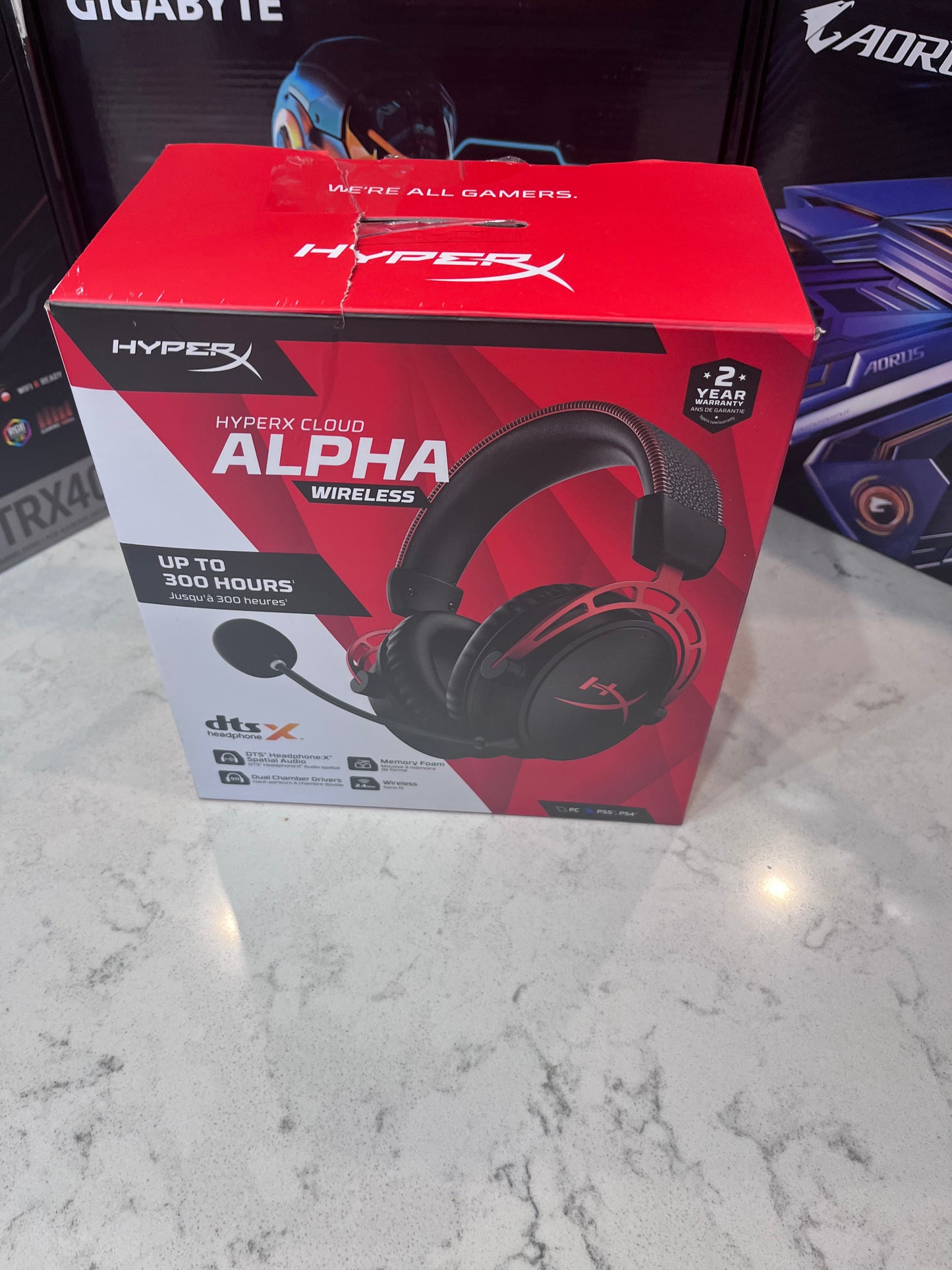 HyperX Cloud Alpha Wireless PC Gaming Headset, Memory Foam 300-hour battery life