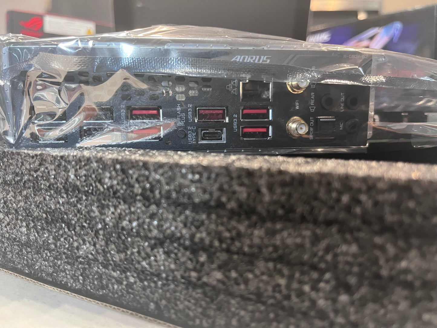 GIGABYTE TRX40 AORUS PRO WIFI (sTRX/AMD/TRX40/Fins-Array