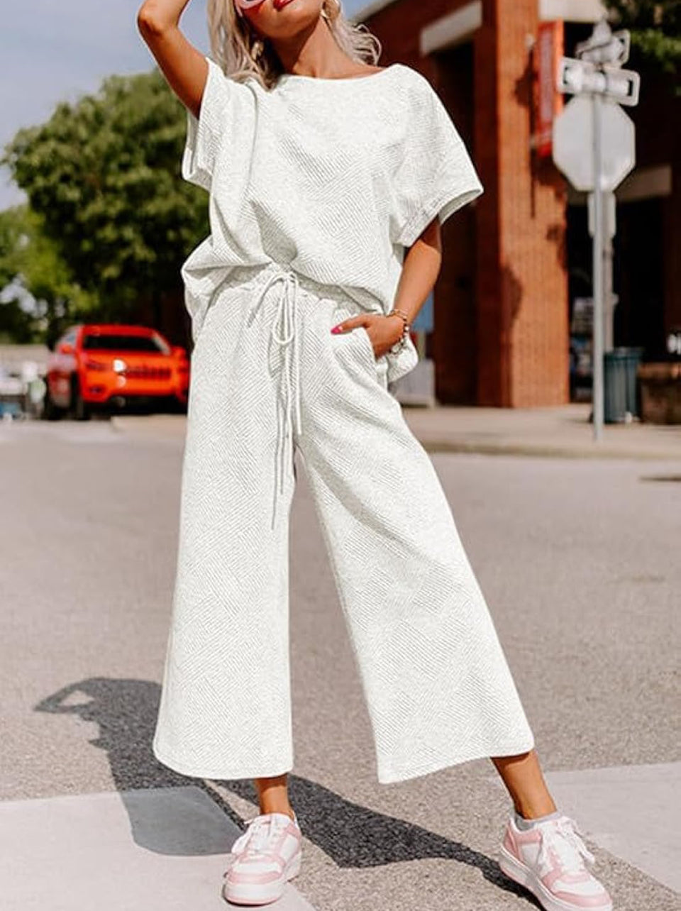 Brand New SHEWIN Women's 2 Piece Outfits Sweatsuit Casual Short Sleeve Pullover Tops and Drawstring Wide Leg Pants Lounge Sets