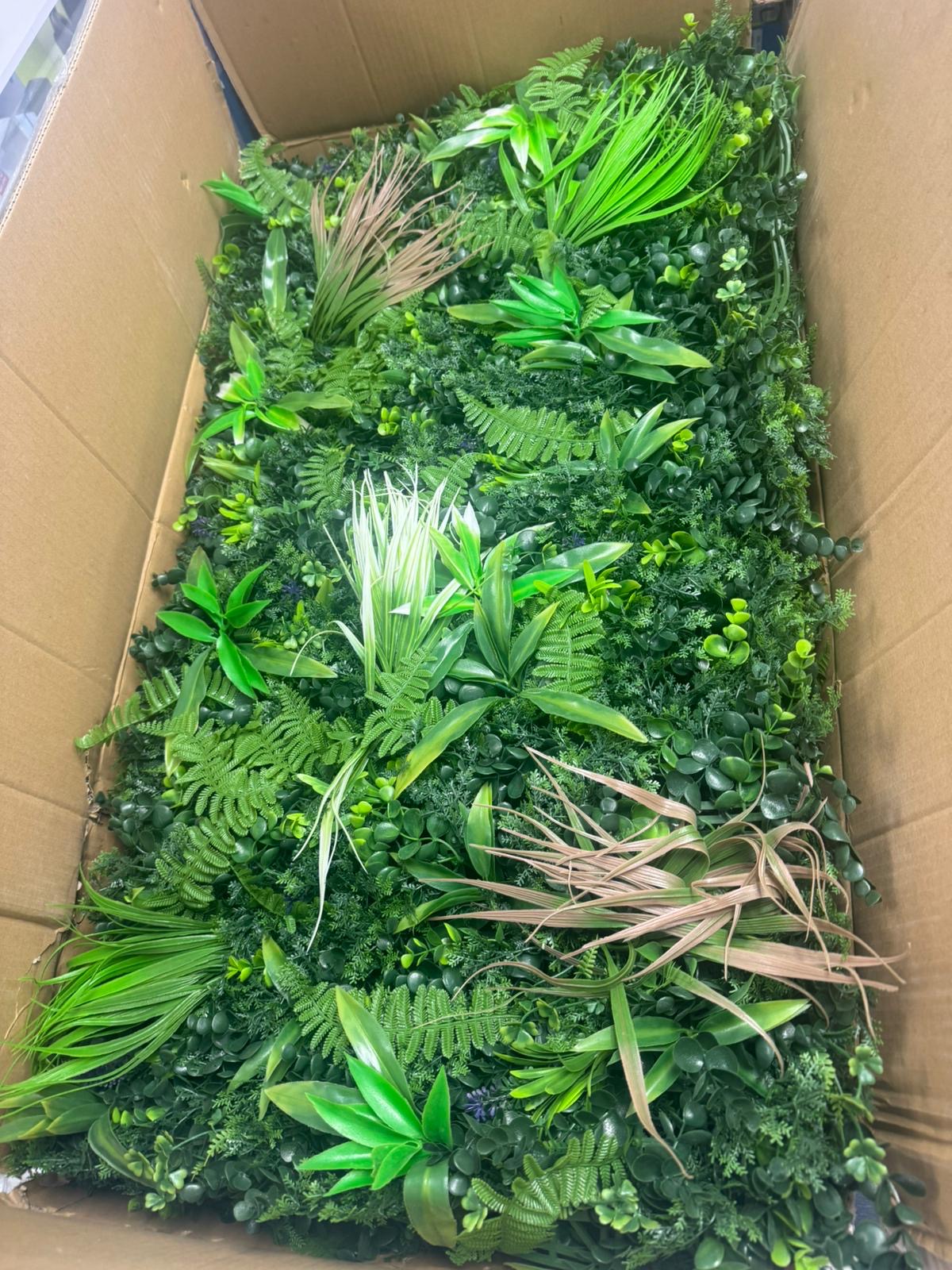 Open Box NatraHedge Artificial Kauai Living Wall Vertical Garden for Outdoor Hedge Installments or Indoor Decor (5 Pack) 28 SQF