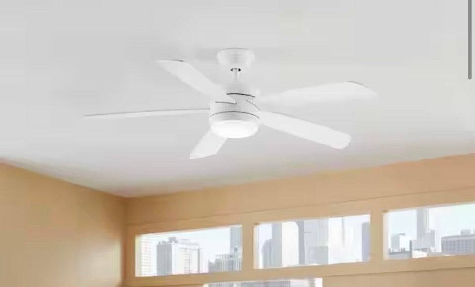 Open Box HAMPTON BAY Averly 52 in. Indoor Matte White Ceiling Fan with Adjustable White Integrated LED with Remote Control Included