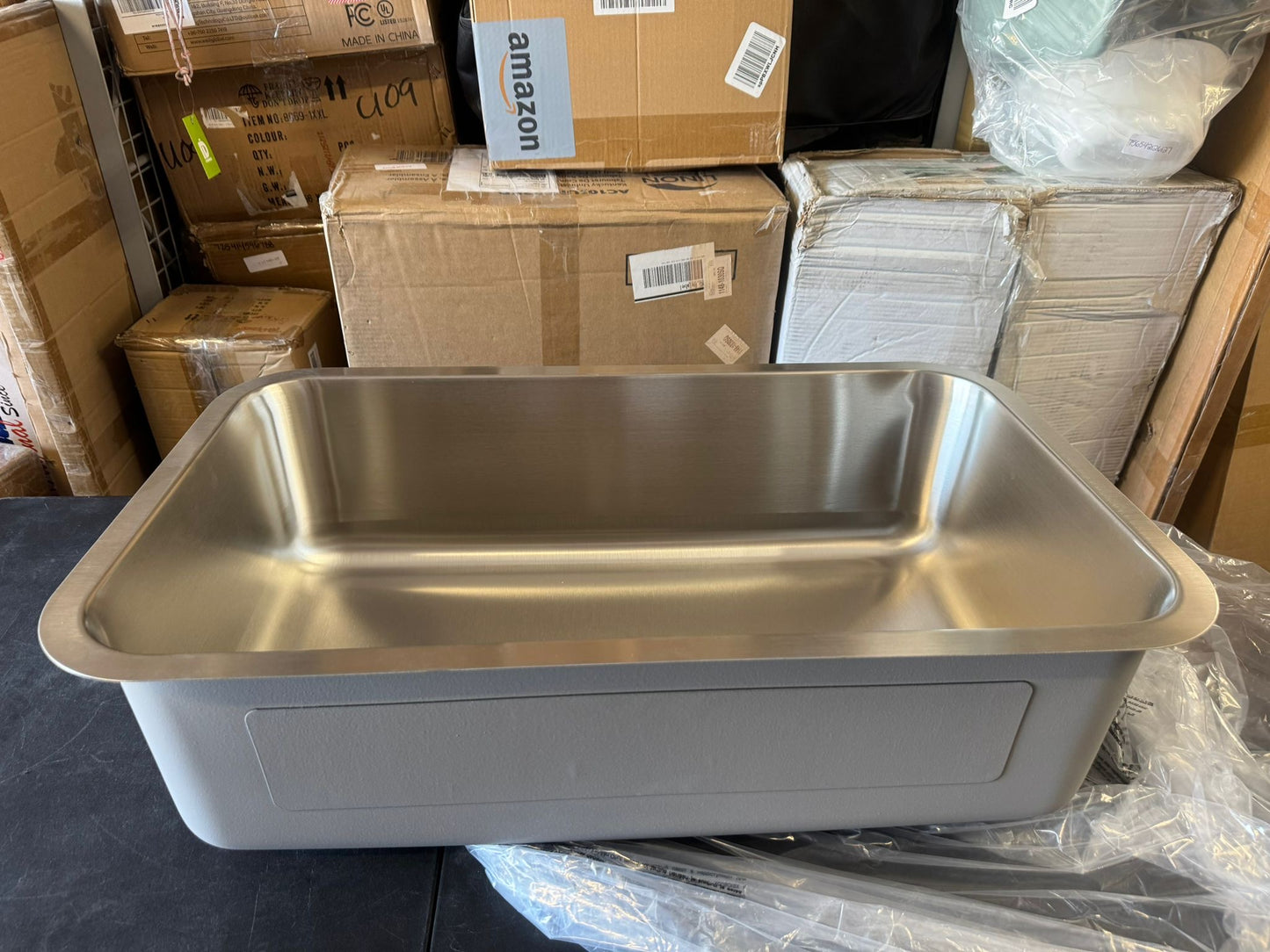 Open Box Glacier Bay Builder 30 in. Undermount Single Bowl 18 Gauge Stainless Steel Kitchen Sink with Strainer