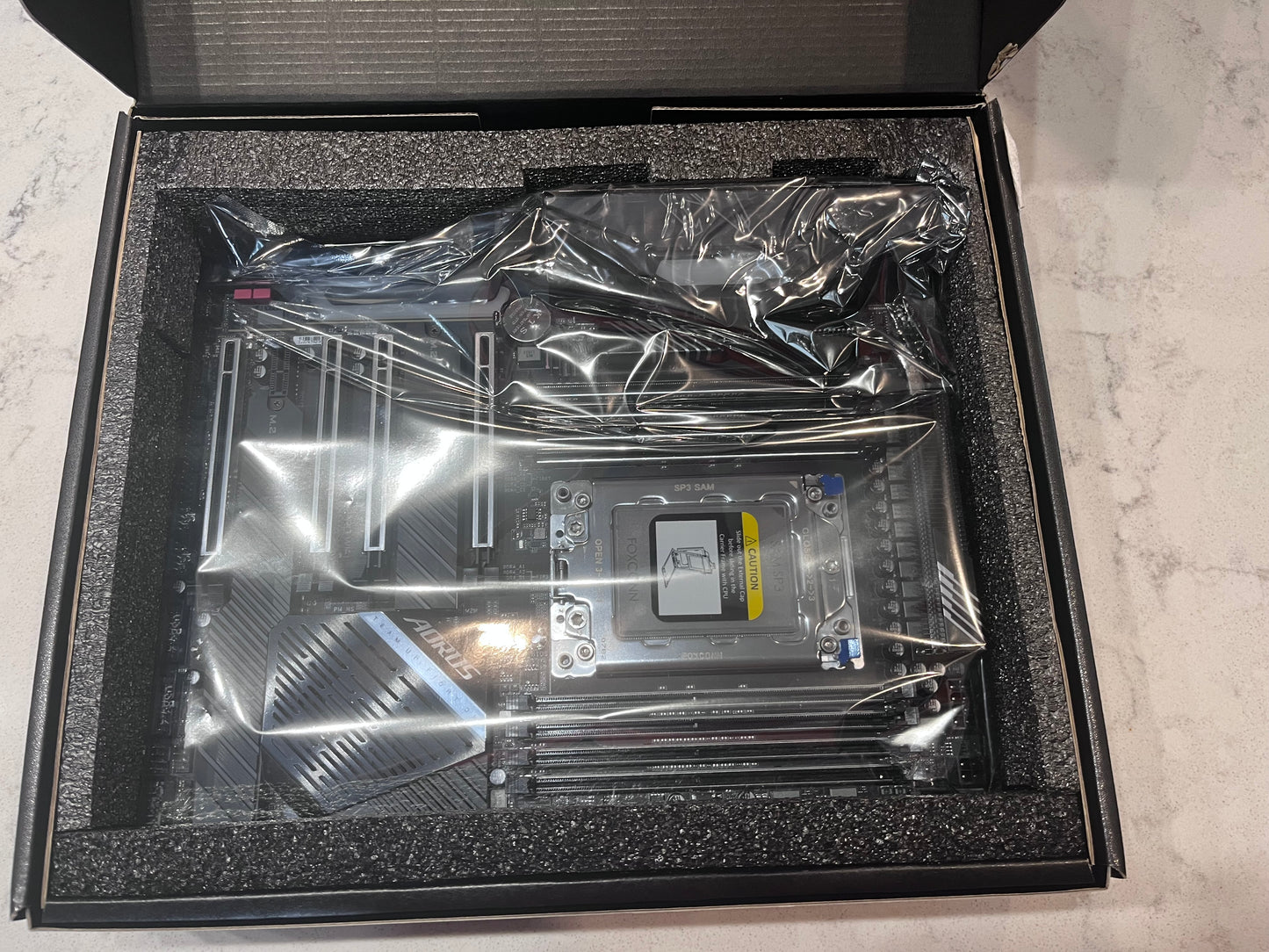 GIGABYTE TRX40 AORUS PRO WIFI (sTRX/AMD/TRX40/Fins-Array