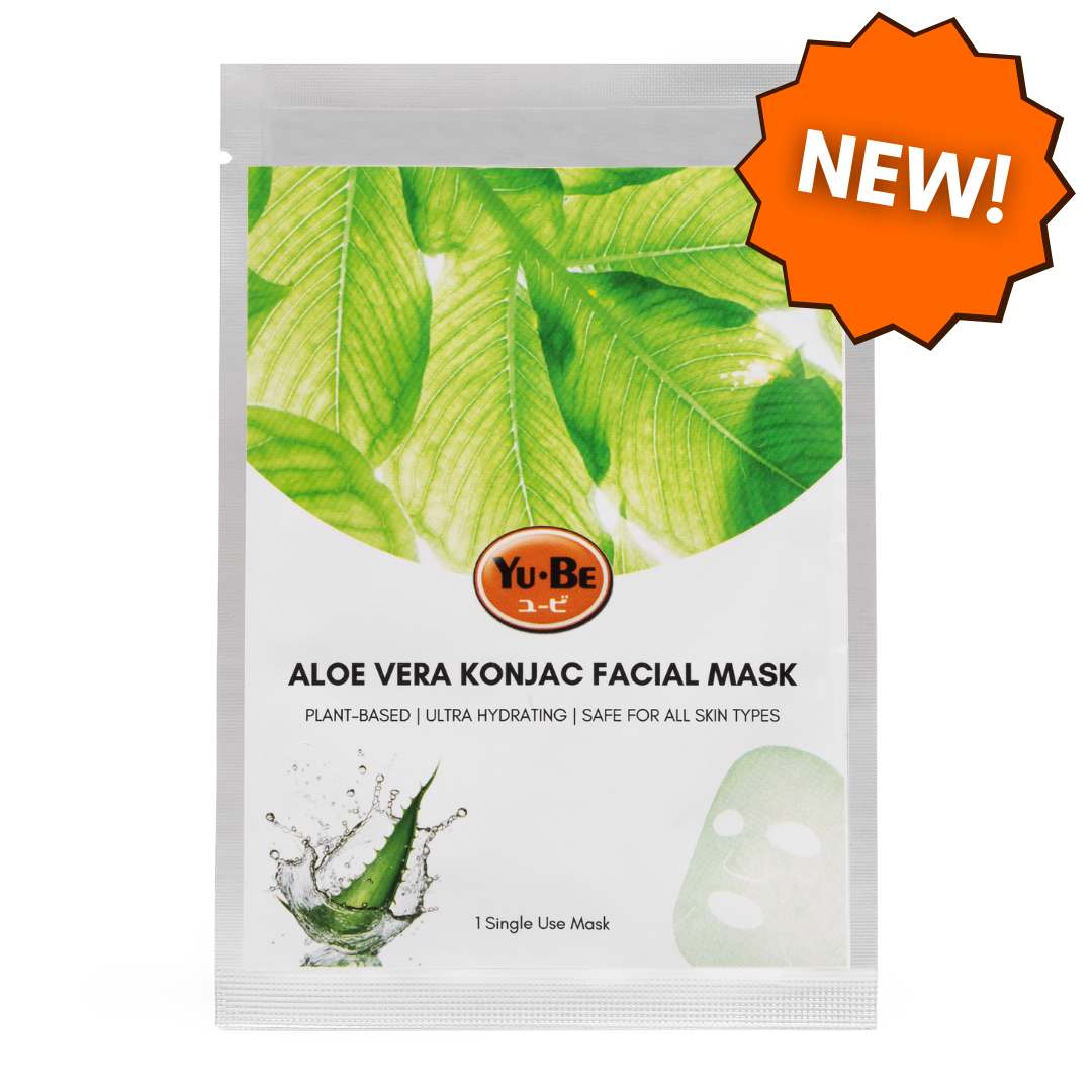 Revitalizing Aloe Vera facial mask with konjac plant, ultra hydrating and plant-based for all skin types.