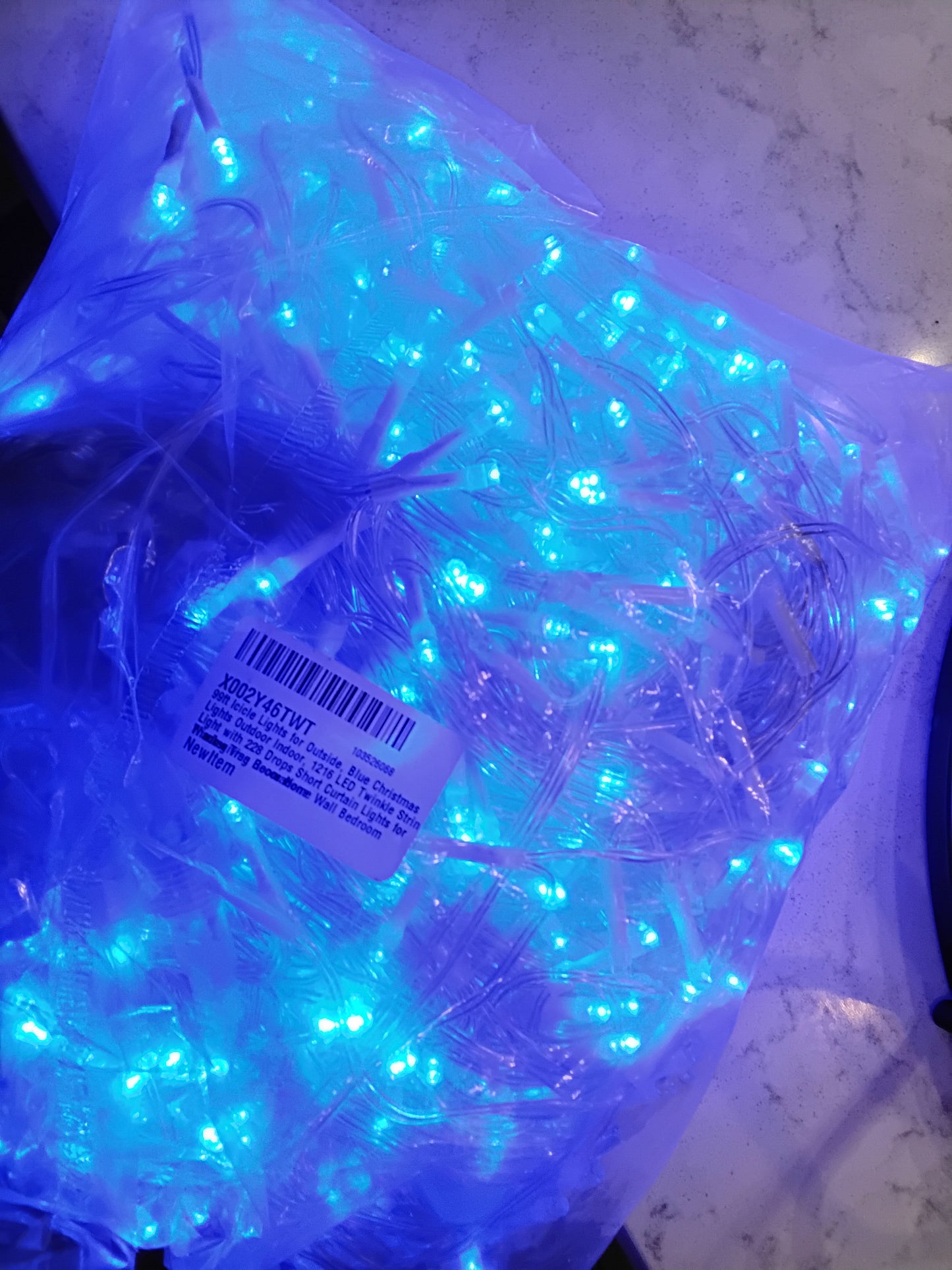 BRAND NEW NIELFOI 99ft Icicle Lights for Outside, Blue Christmas Lights Outdoor Indoor, 1216 LED Twinkle String Light with 228 Drops Short Curtain