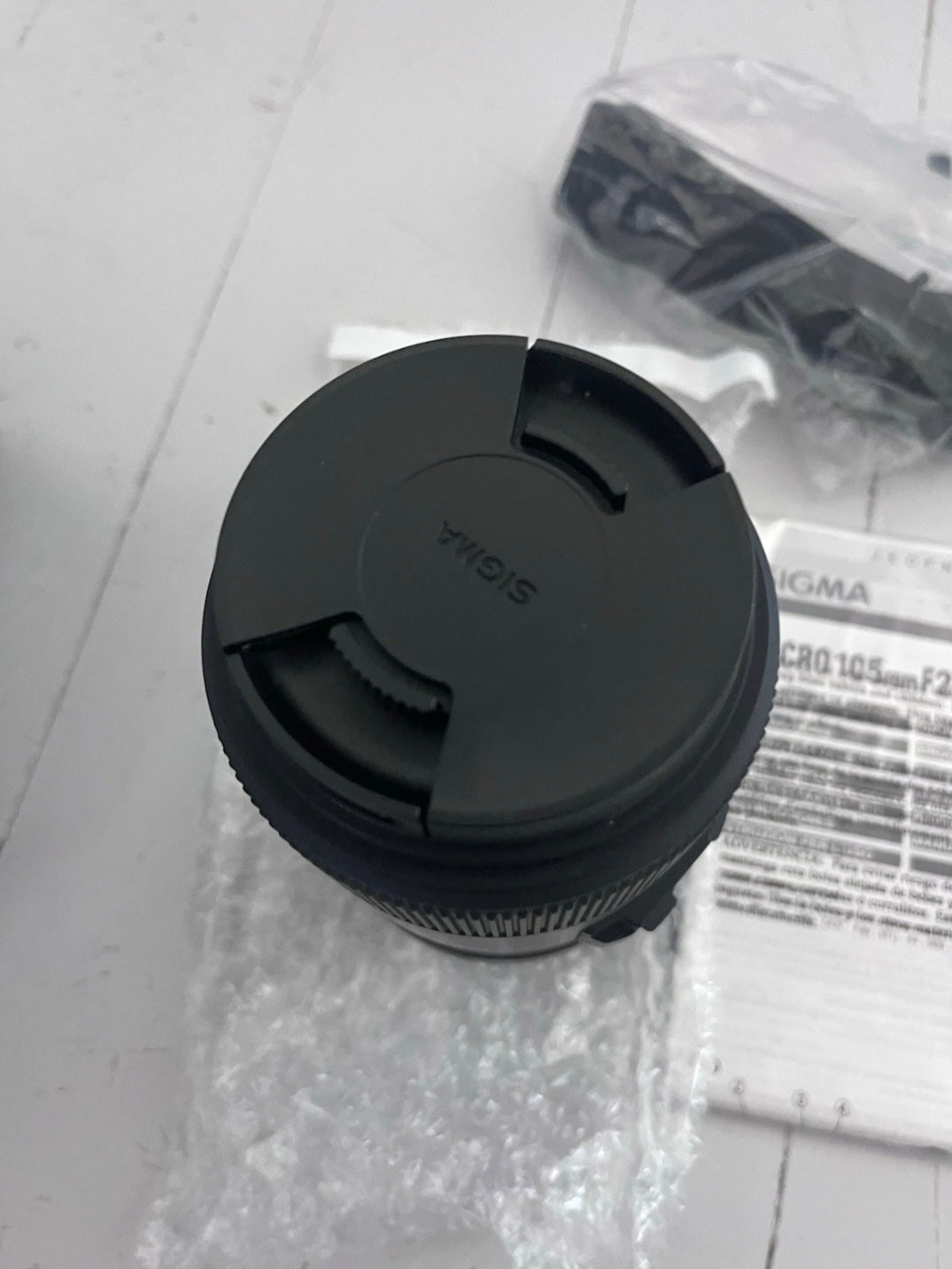 Sigma 258306 105mm F2.8 EX DG OS HSM Macro Lens for Nikon DSLR Camera