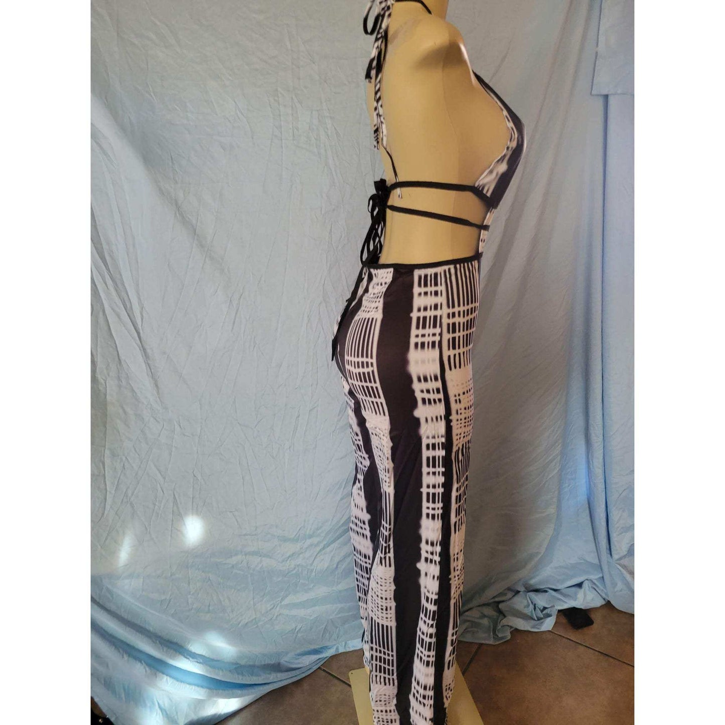 Mundefeis Black and White Tie back pantsuit - Selzalot
