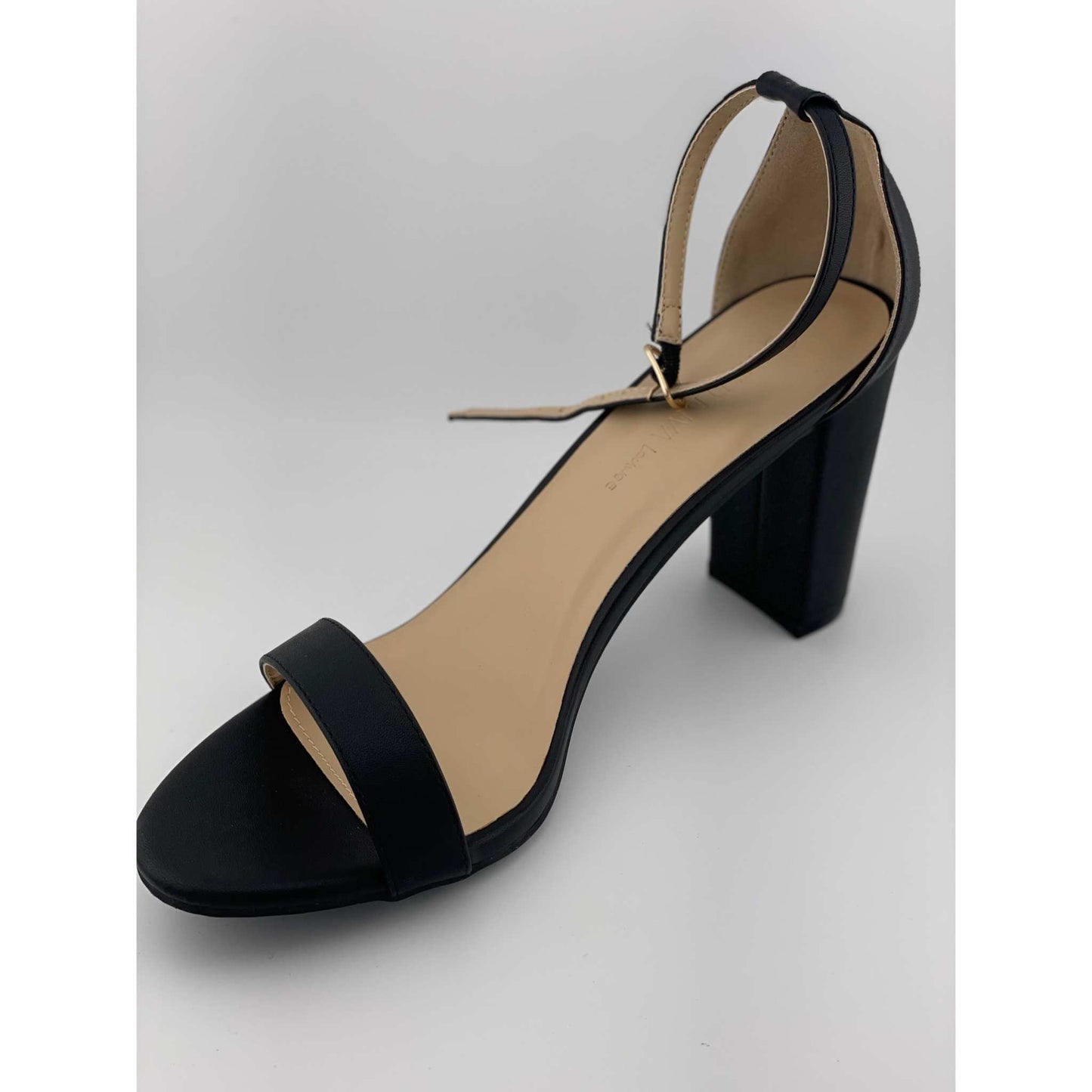 WILD DIVA LOUNGE CHUNKY HEELS MORRY-01 - Selzalot