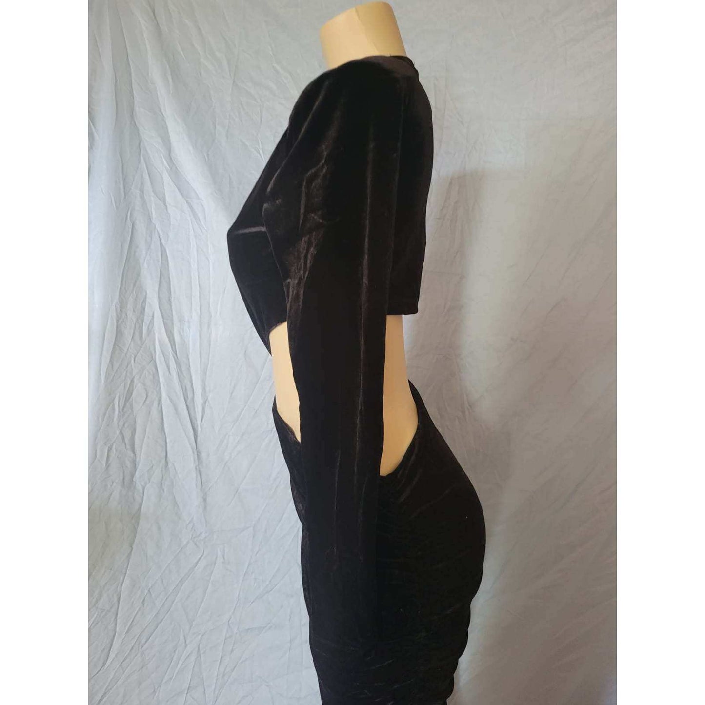 Symphony Black Velvet Dress - Selzalot