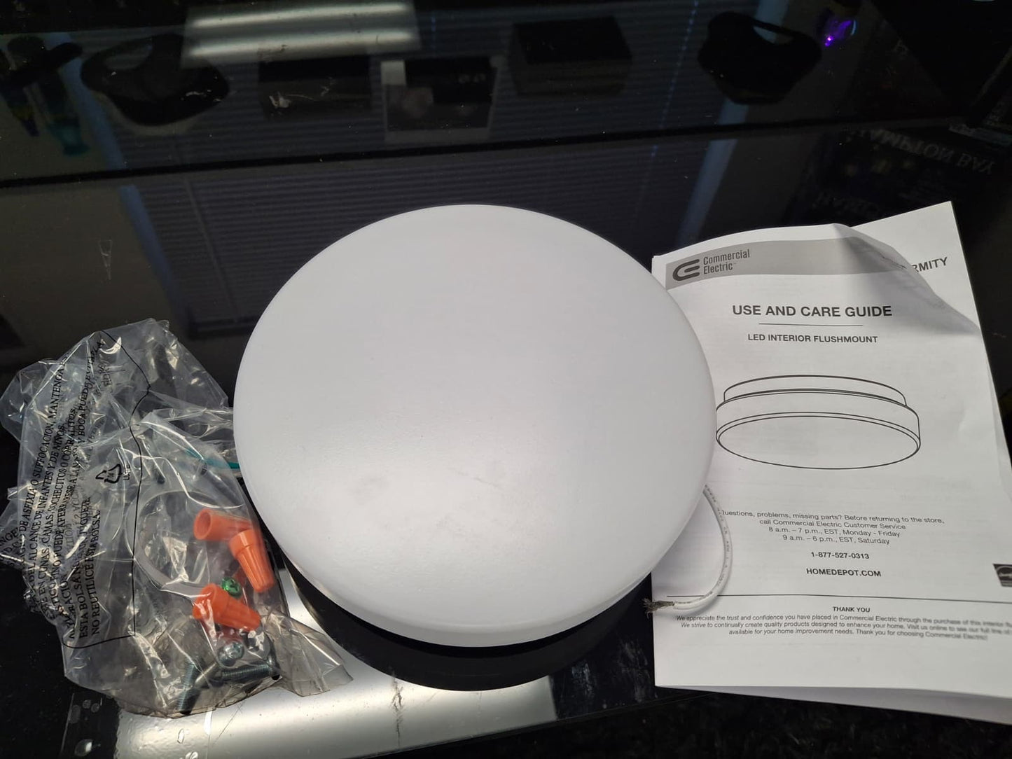 Commercial Electric 7 in. White Closet Light LED Flush Mount Ceiling Light Fixture 810LM Bright White 4000K Bathroom Lighting Laundry Room