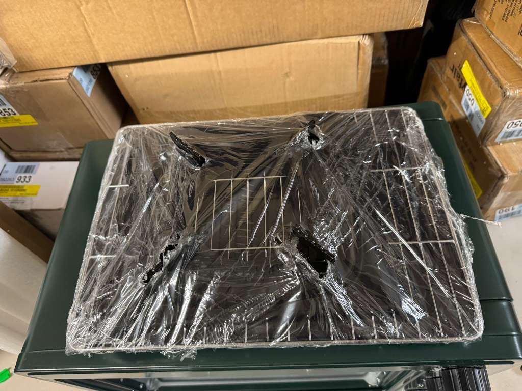 VEVOR Outdoor Oven 2-in-1 Portable Gas Camping Stove Oven Combo Adjustable Fire