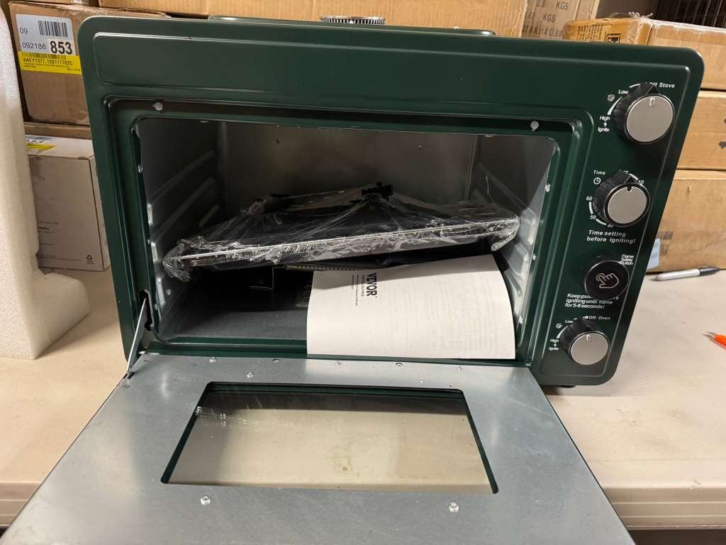 VEVOR Outdoor Oven 2-in-1 Portable Gas Camping Stove Oven Combo Adjustable Fire