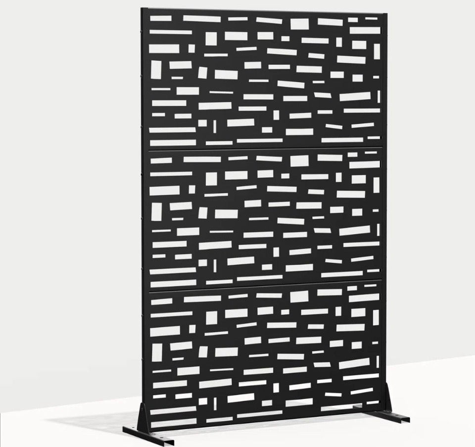 OPEN BOX NEW Metal Outdoor Privacy Screen By Dovelina