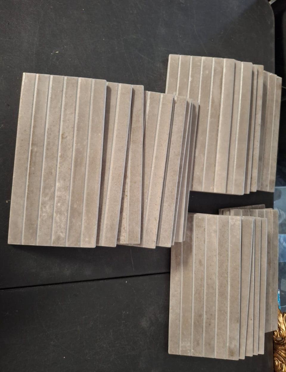 Open Box MSI Princess Grigio 5 in. x 10 in. Polished Porcelain Fluted Subway Wall Tile (8.71 sq. ft. /Case)