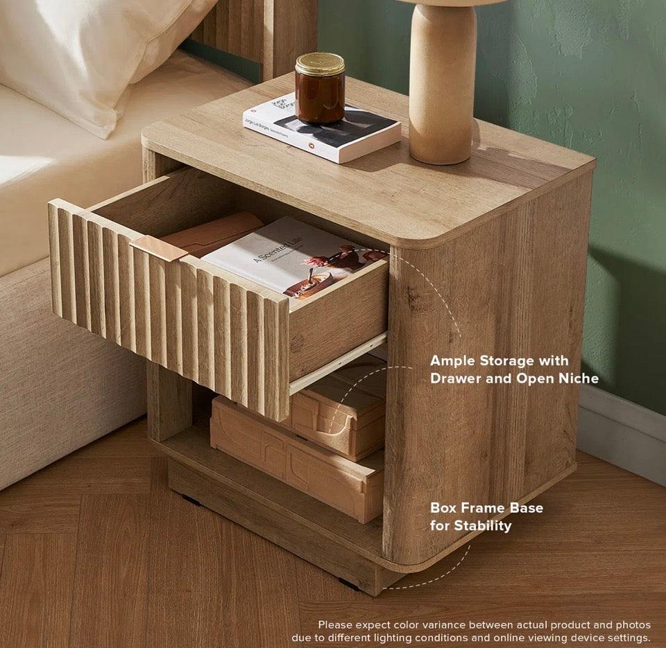 George Oliver Dorcus 21.6" W Nightstand