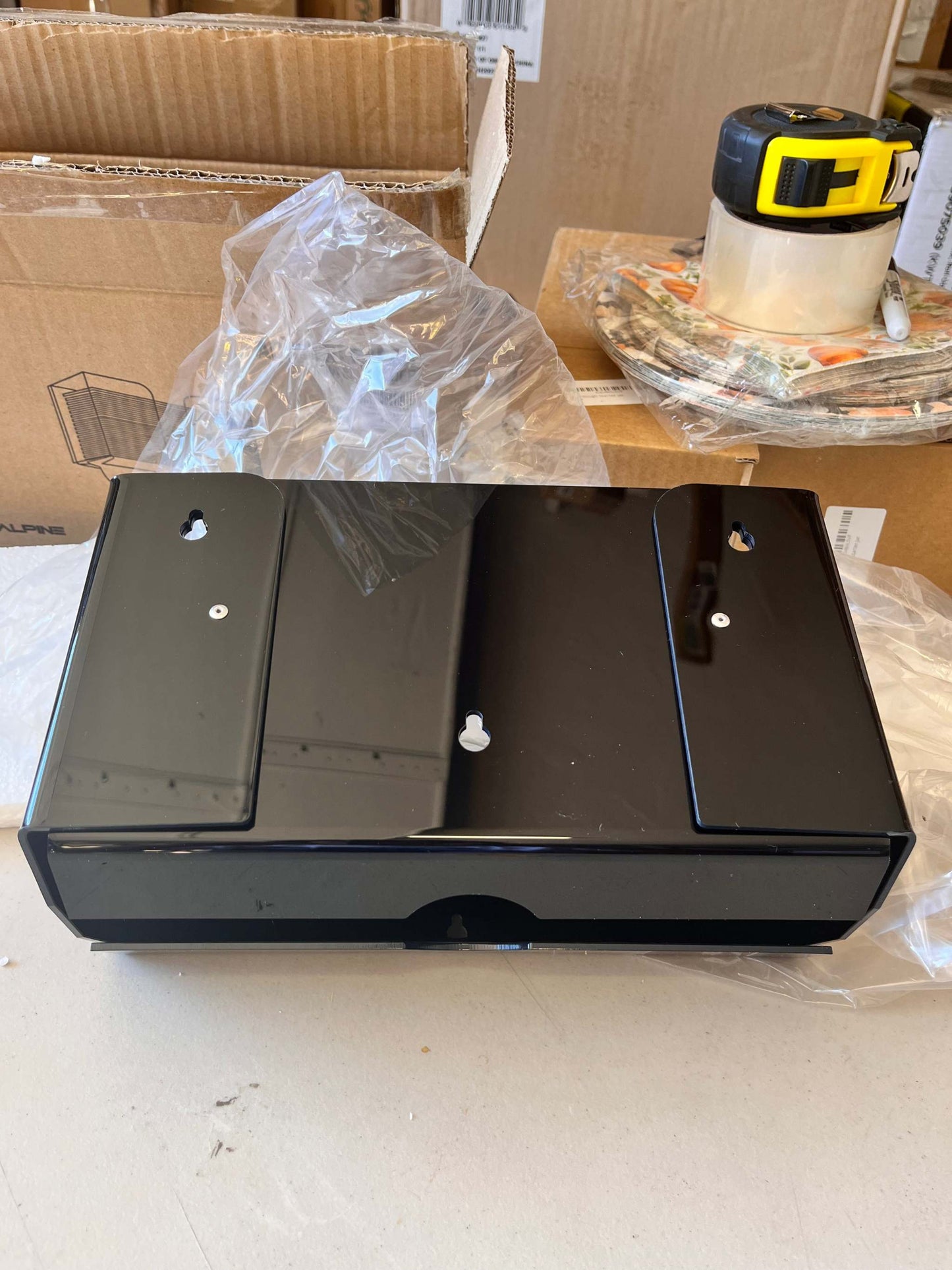 Open Box New Alpine Industries Acrylic Wall-Mounted Paper Towel Dispenser - Single or Multiple Towel Retrieval - Bi Fold and C Fold (Black)