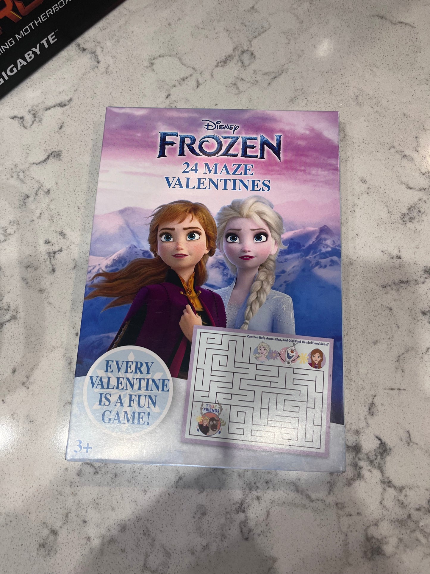 Box of 24 Disney Frozen maze Valentines cards featuring Anna and Elsa
