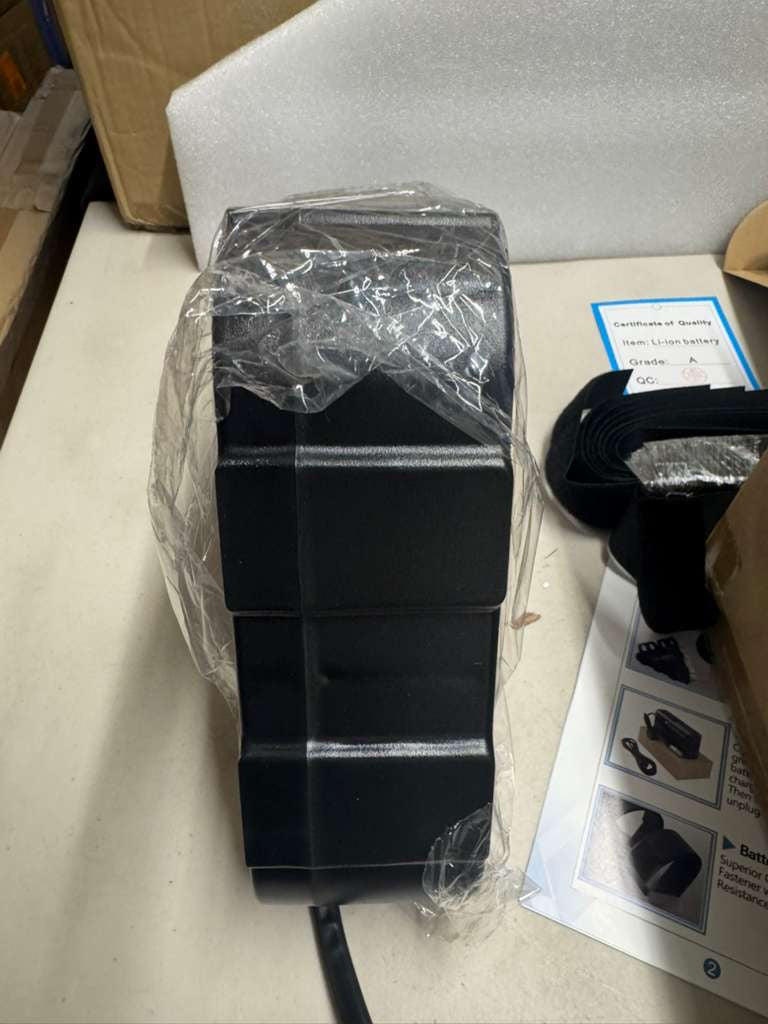 "WEIJASHI 72V 20AH Electric Bike Battery for 1500-2000W Electric Bicycle Motor Kit Scooter Built-in 50AA BMS with 5A
Charger"