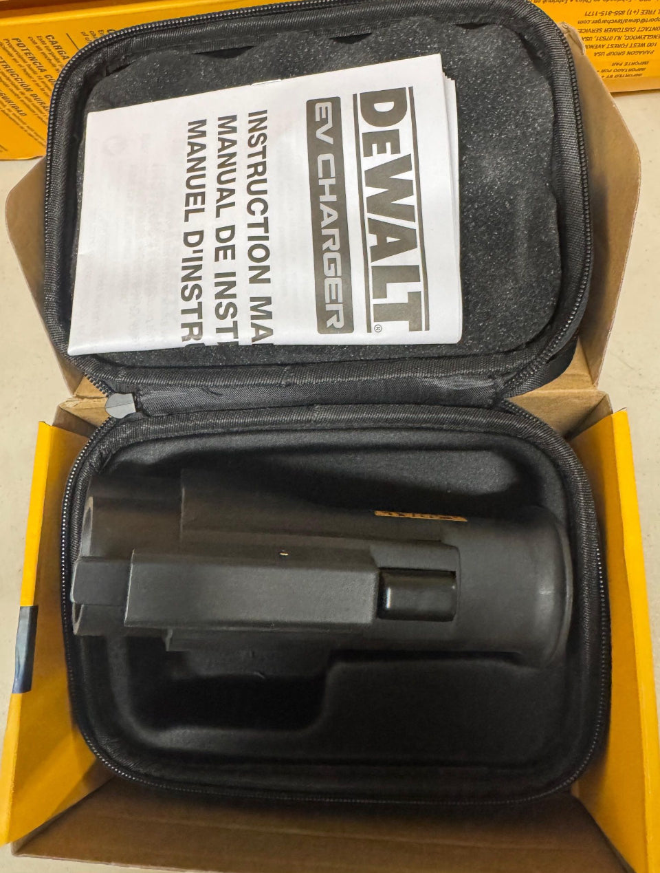 Open Box New DEWALT NACS to CCS1 Fast Charging Adapter, 500-A / 1000-Volt, Fast Charge