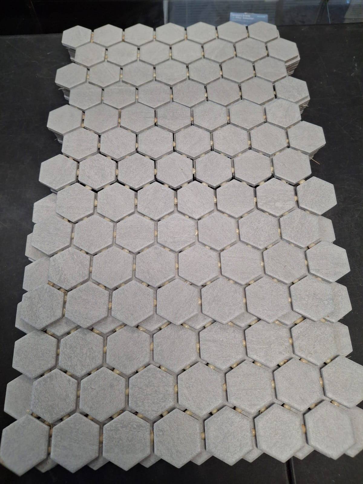 Open Box Daltile Nova Falls Gray 10 in. x 12 in. Glazed Ceramic Hexagon Mosaic Tile (9.72 sq. ft./Case)