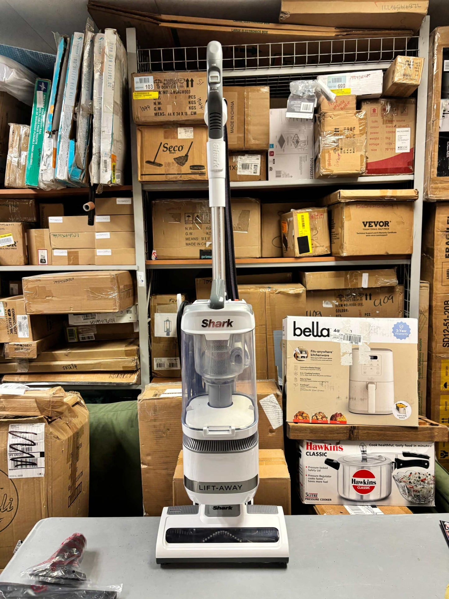 Shark Navigator Lift-Away ADV Upright Vacuum, Pet Friendly, Bristle Brushroll, LA300 White