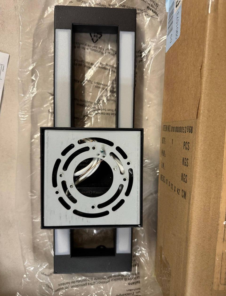 WADE LOGAN Carmecia Aluminum LED Armed Sconce