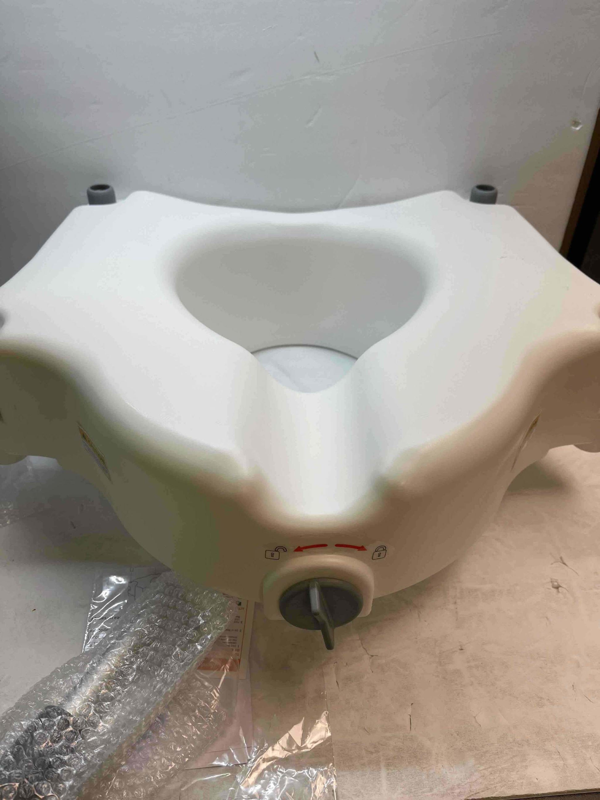 Vaunn Raised Toilet Seat and Elevated Commode Booster Seat Riser - Selzalot