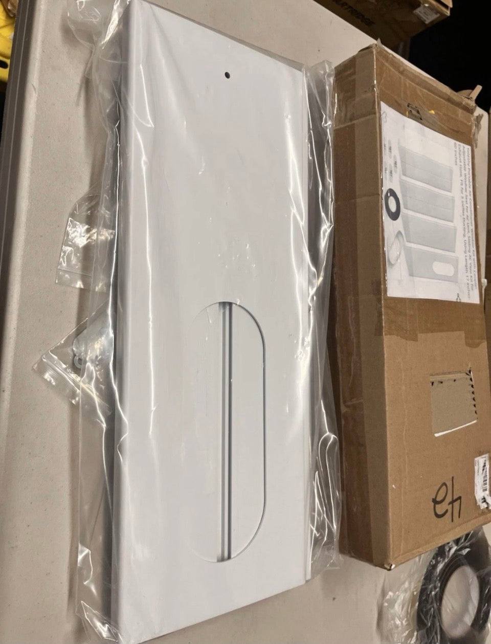 Open Box New  yoleshy portable air conditioner window kit with coupler adjustable window