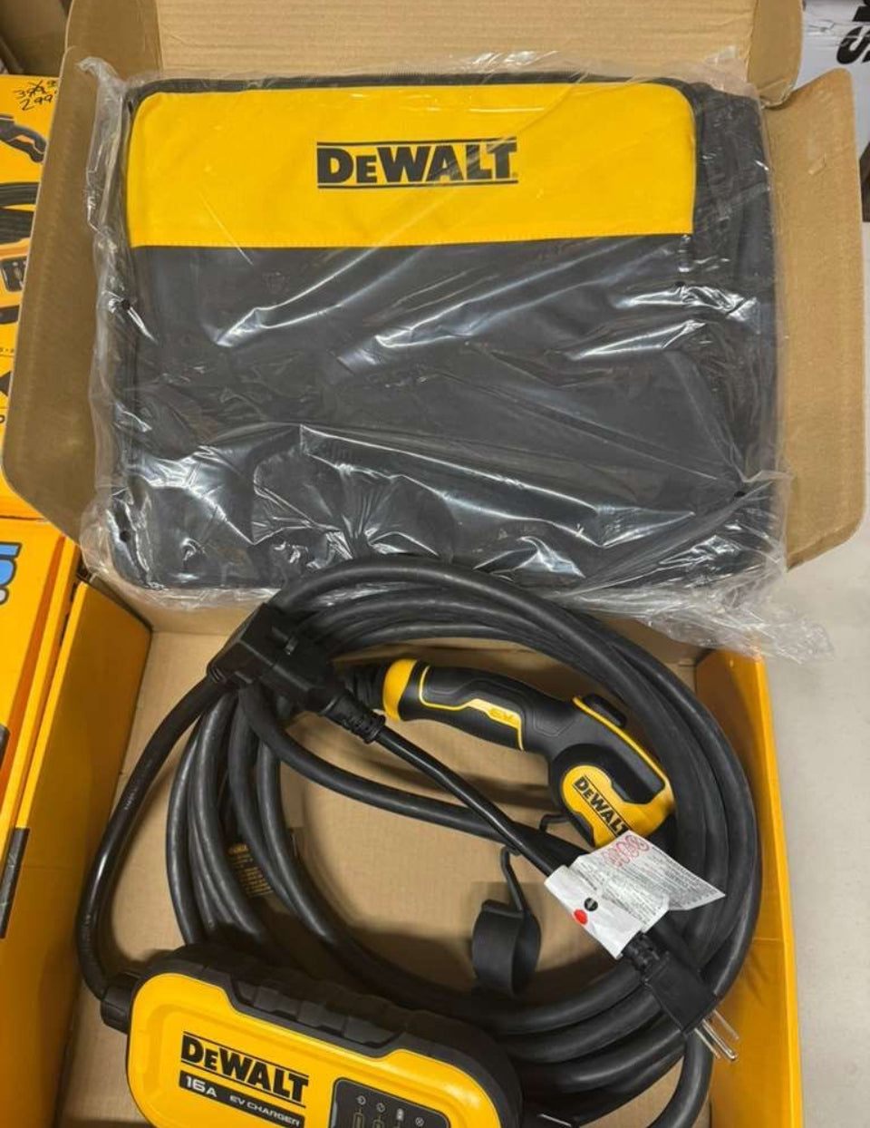 Open Box New DEWALT Level-2 Portable Electric Vehicle EV Charger up to 16 Amps, 120-240-