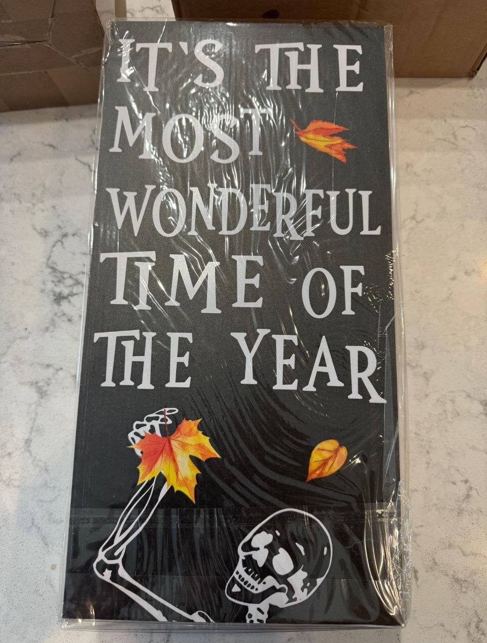 Open Box New "WUAHON Halloween Porch Sign - Decorative Skull Decor Hanging Wooden Welcome Sign for Fall Maple leaf Skull Standing Hanging Home Front D