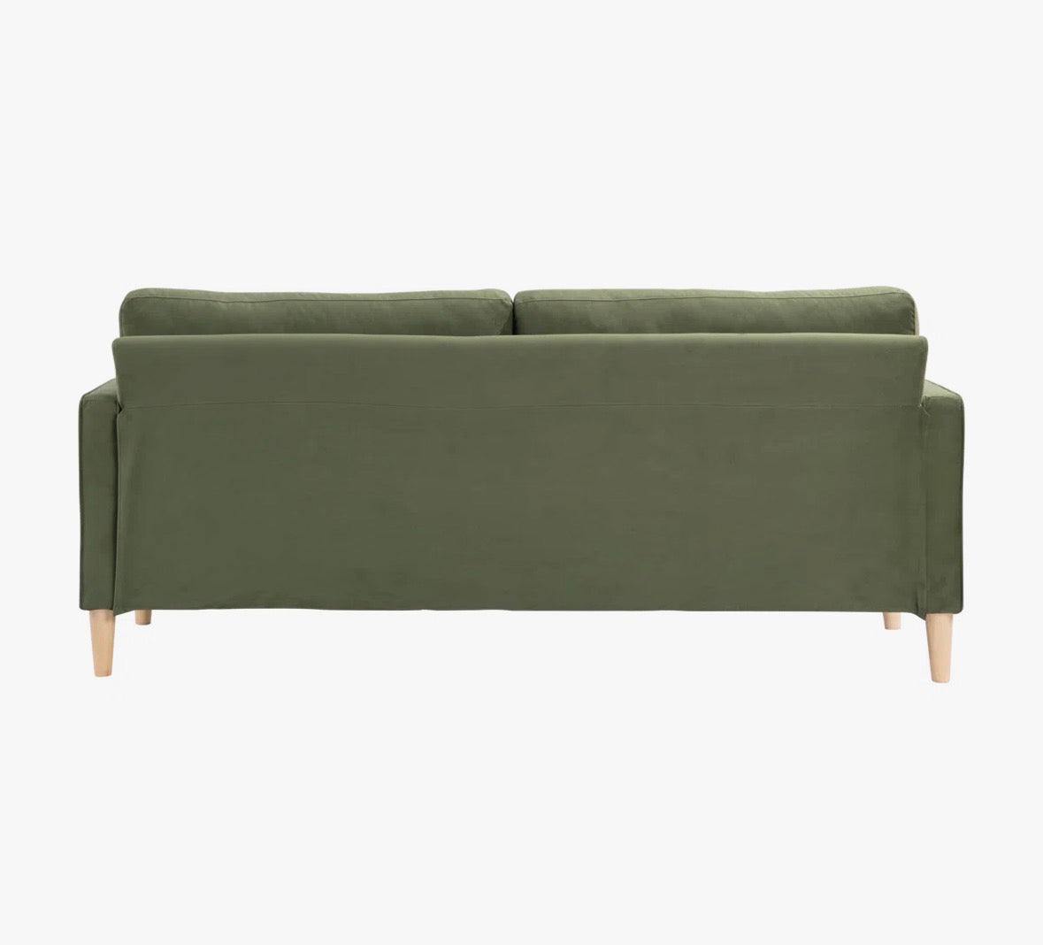 Mercury Row Garren 75.6 Tufted Sofa GREEN