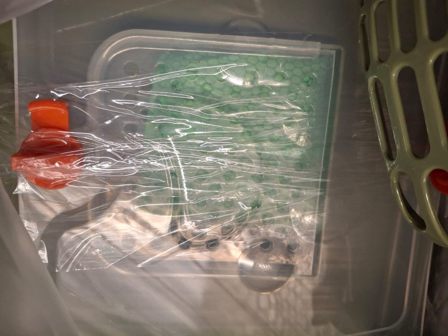 Open Box EOSARCU Stainless Steel Cat Litter Box with Lid, XL Large Enclosed High Sided Litter Box with Removable Lid, Carbon Filters -Odor Free, Easy