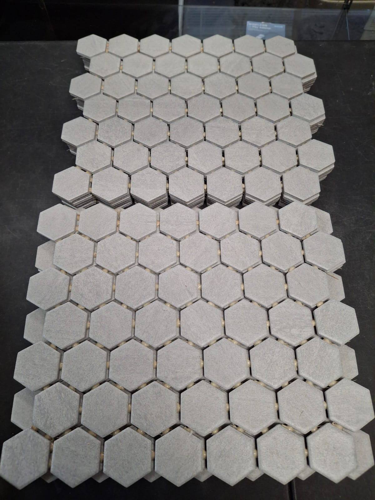 Open Box Daltile Nova Falls Gray 10 in. x 12 in. Glazed Ceramic Hexagon Mosaic Tile (9.72 sq. ft./Case)