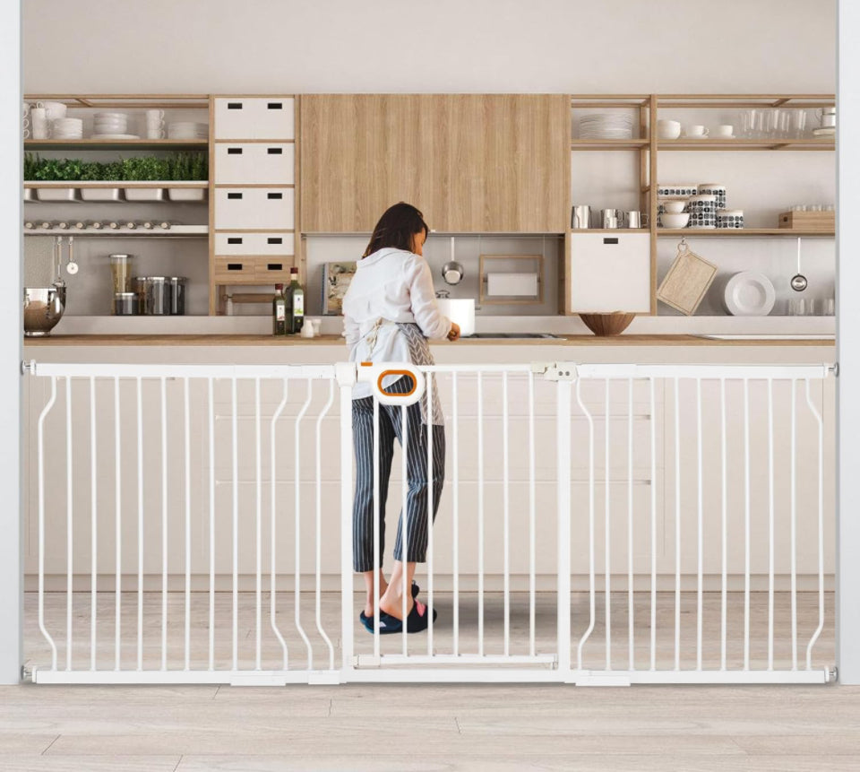 Owlie Baby Gate indoor safety gate for wide spaces and stairways.
