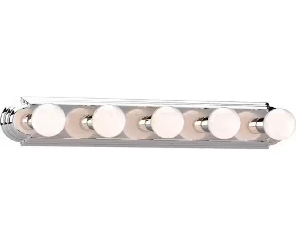Volume Lighting 5-Light chrome indoor vanity light bar with Hollywood style bulbs