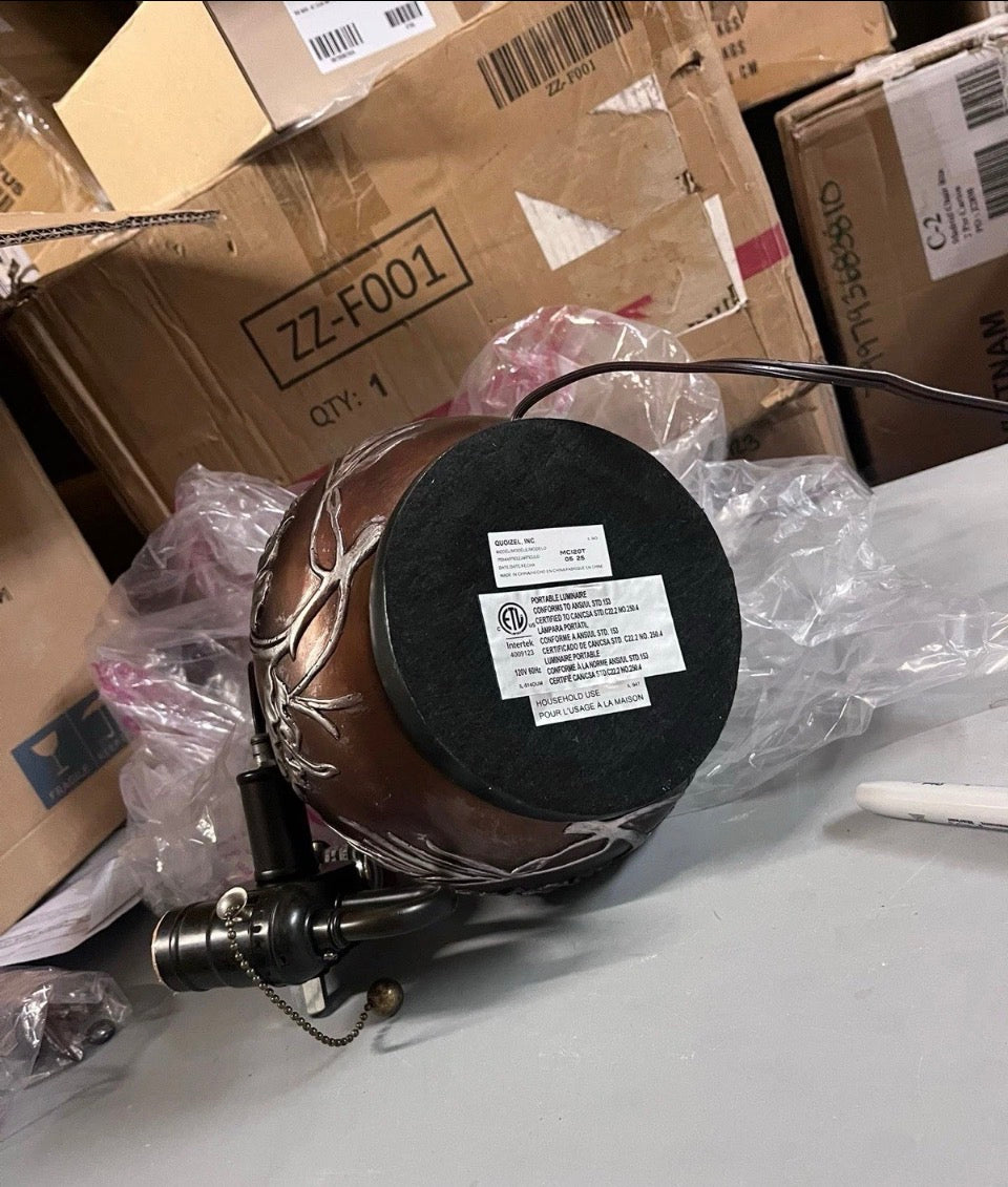 Quoizel Two Light Table Lamp Highland in Brzd Bse