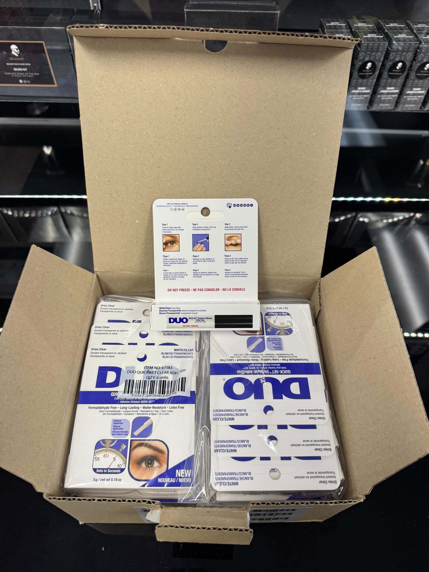 DUO Quick-Set Strip Lash Adhesive – Clear, Waterproof, Long-Lasting Lash Glue, Fast-Drying for False Lashes, 0.18 oz, 1-Pack