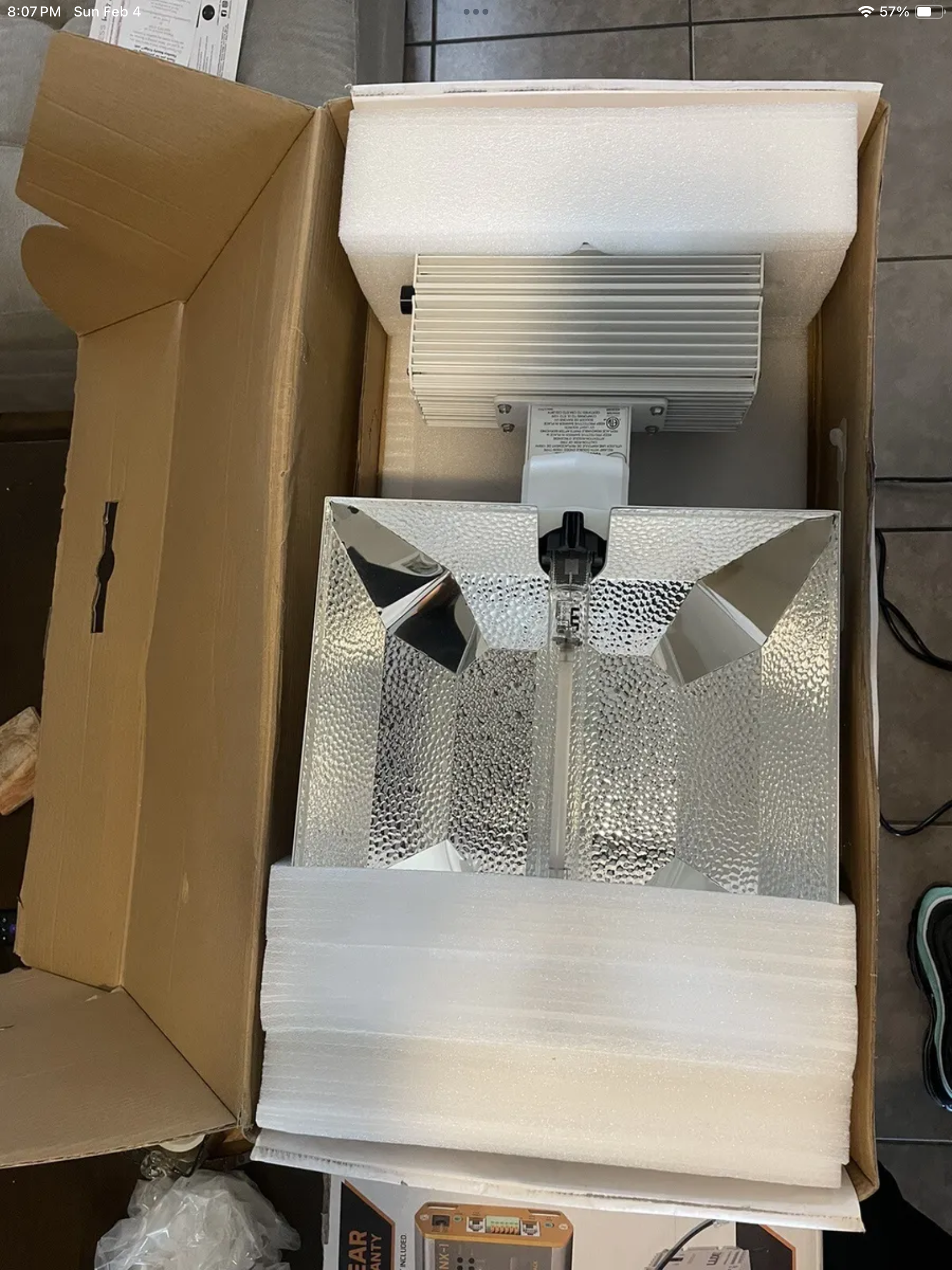 Luxx Lighting Double Ended 1000 Watt HPS Grow Light Fixture with L7-15P 15A 277V - Selzalot
