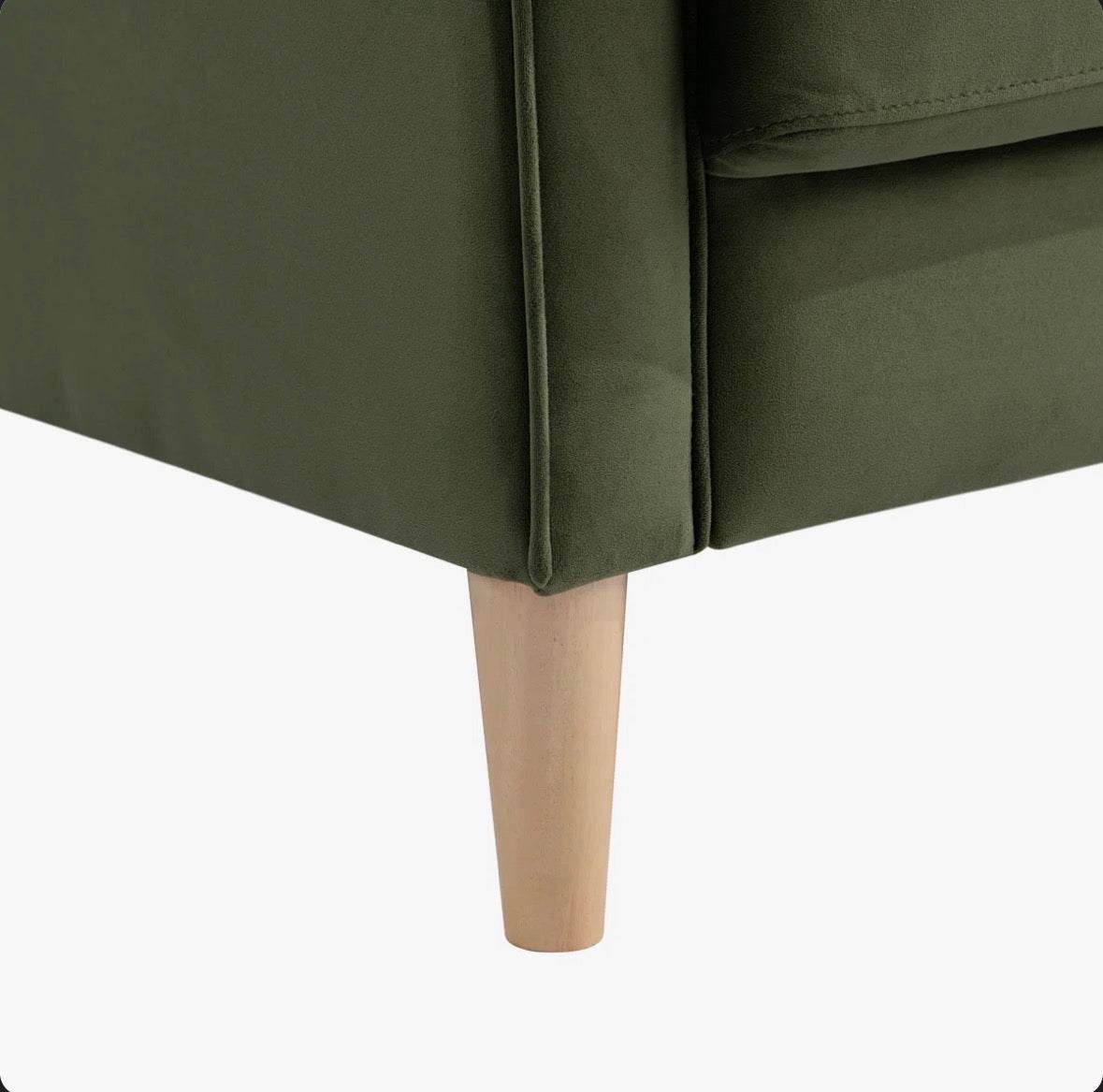 Mercury Row Garren 75.6 Tufted Sofa GREEN