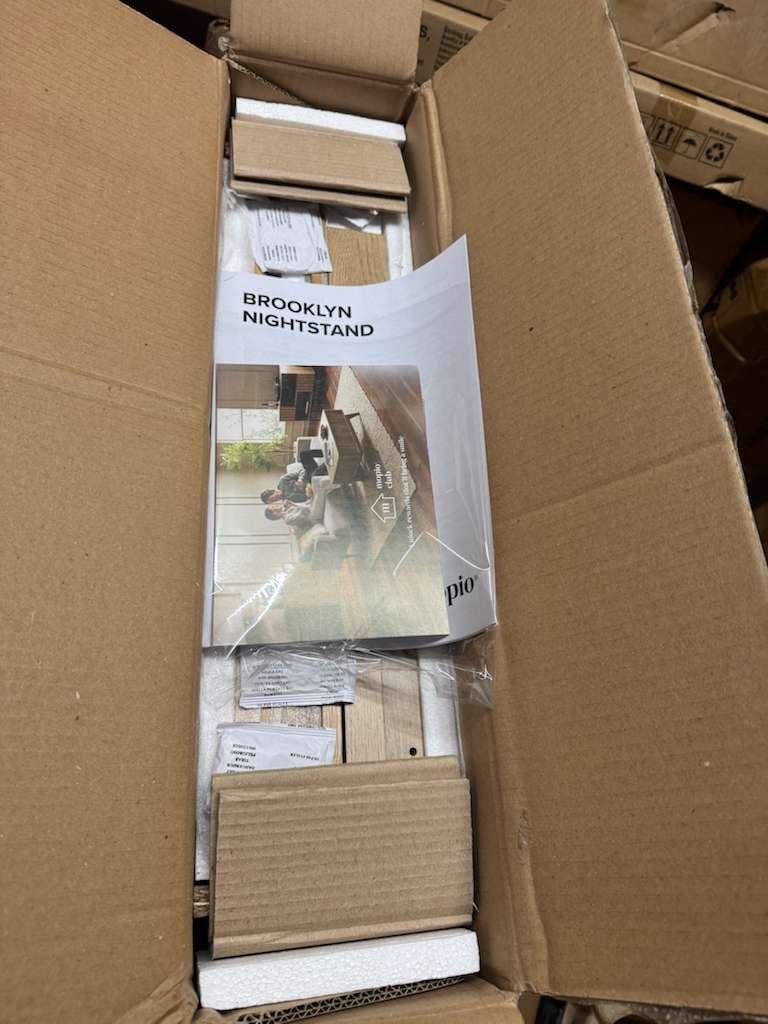 George Oliver Dorcus 21.6" W Nightstand