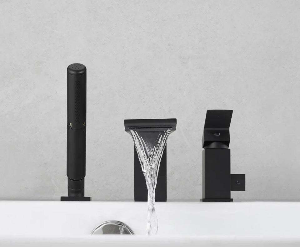 BESy 1 Handle Solid Brass Tub Faucet Deck Mounted Roman Bathtub Faucet with 2 Function Handshower and Diverter B_BTF_00003_03_BK