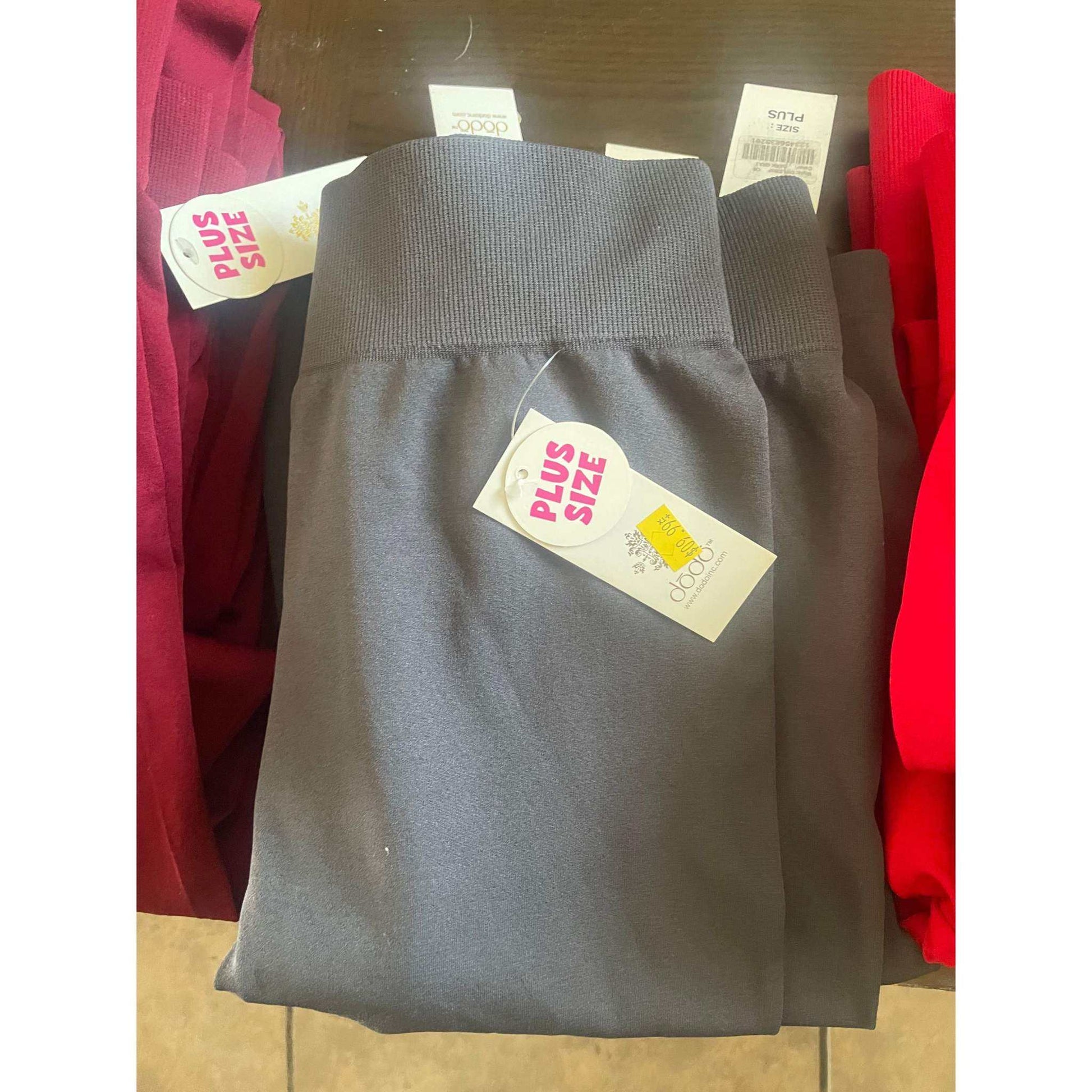 SOLID SEAMLESS LEGGINGS - PLUS - Selzalot