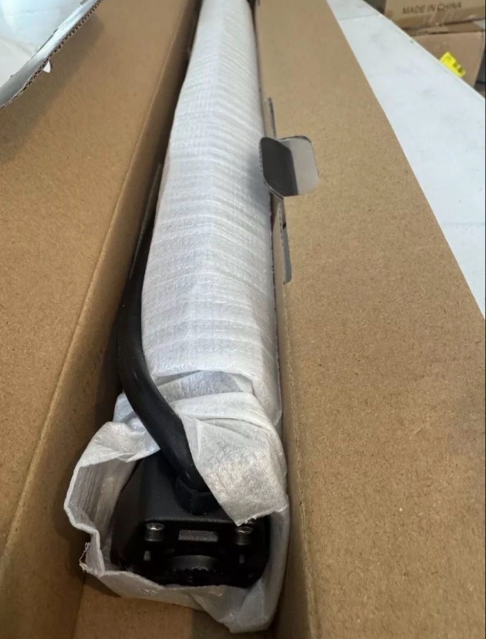Open Box Rigidhorse 42 Inch LED Light Bar Single Row Flood & SpotBeam Combo