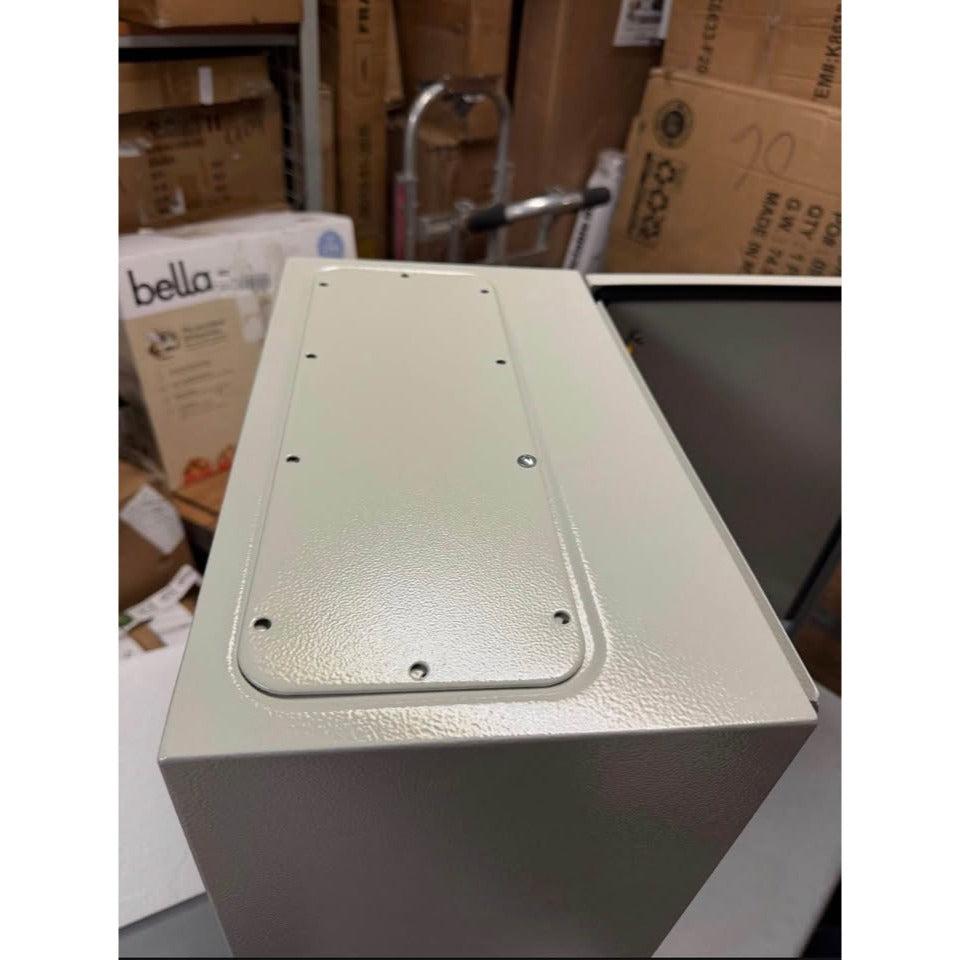 VEVOR Electrical Enclosure 24 in. x 16 in. x 10in. NEMA 4X Carbon Steel Reinforced Lock and Hinge El