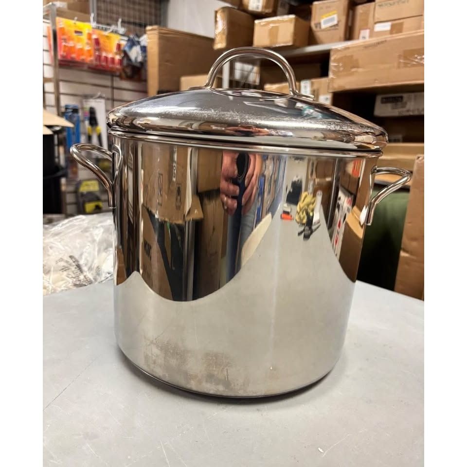 USED Farberware Classic Series 12 Quart Large Stainless Steel Stockpot with Lid, Induction Compatibl