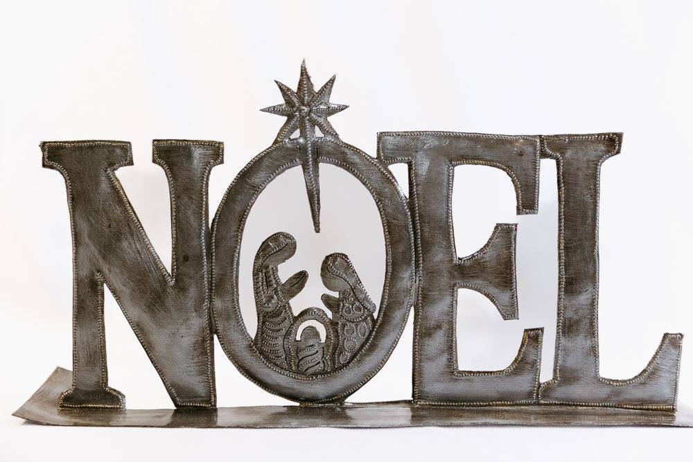 NOEL Standing Art