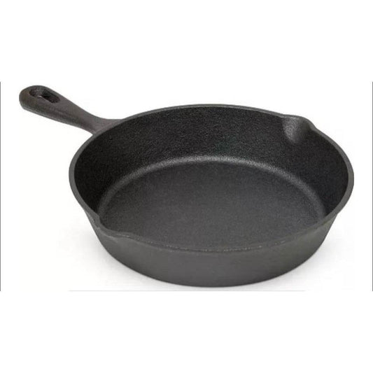 Sedona Kitchen 10 inch pre-seasoned cast iron skillet used like new on stove