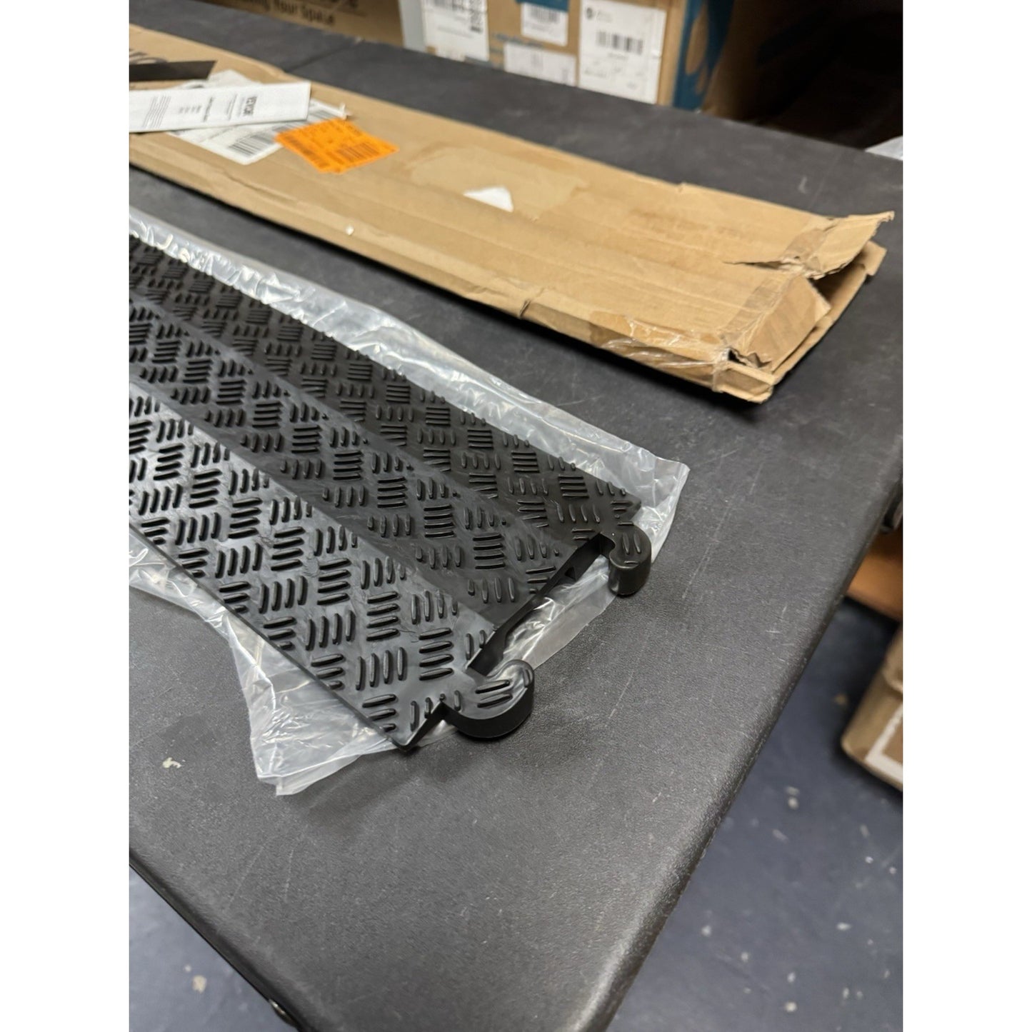 SKYSHALO Drop Over Cable Cover Ramp, Heavy Duty Cable